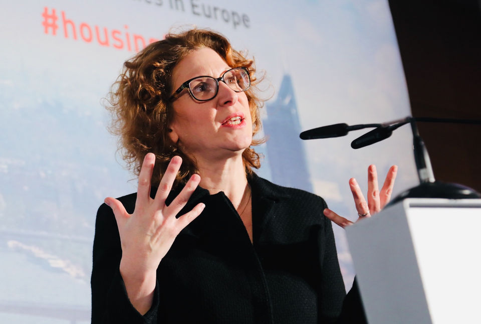 Housing expert Dr. Orna Rosenfeld at the conference "Housing for All" in Vienna, December 2018